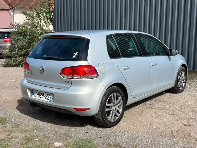 Volkswagen Golf view 6