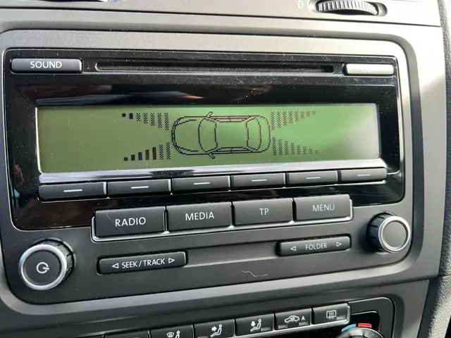 Volkswagen Golf view 9