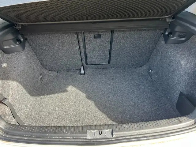 Volkswagen Golf view 7