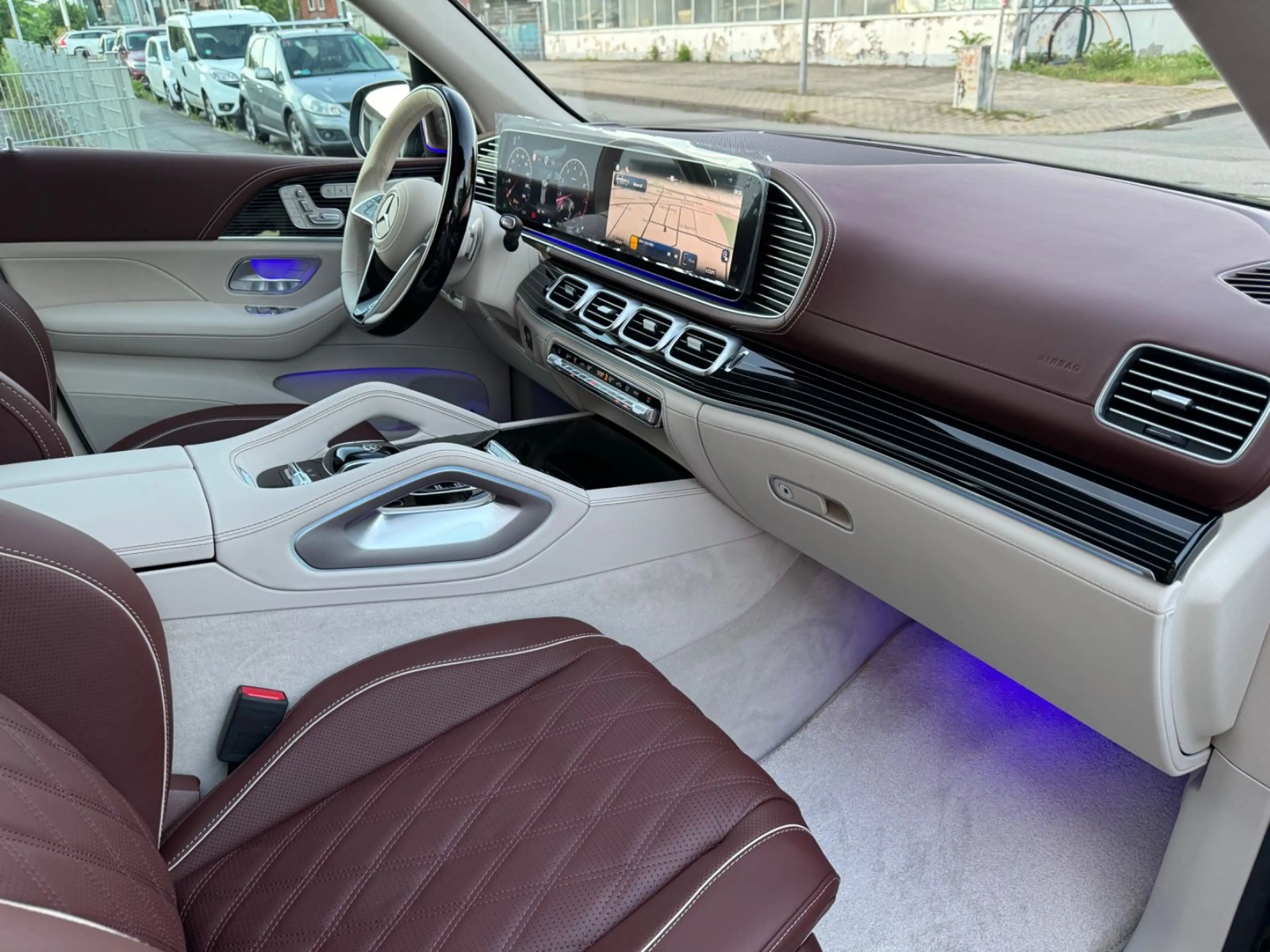 Mercedes-Benz GLS 600 MAYBACH|PY26|E-BODY|3D-BURMESTER| — photo 10