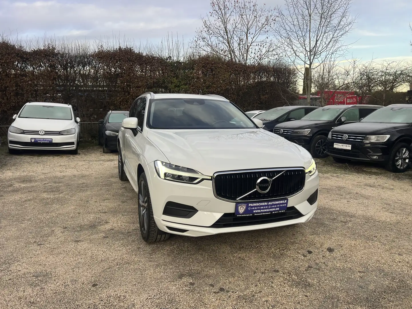 Volvo XC60 Momentum Pro AHK+LED+KAMERA+LEDER+SPURASSIST+1HAND Weiß - 1
