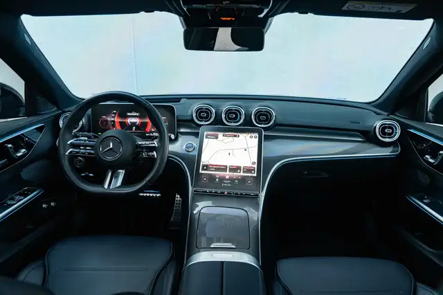 Mercedes-Benz C-Class view 10