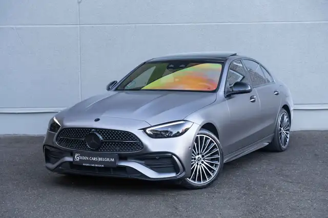 Mercedes-Benz C-Class view 4