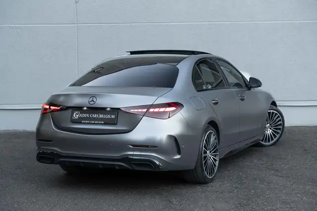Mercedes-Benz C-Class view 8