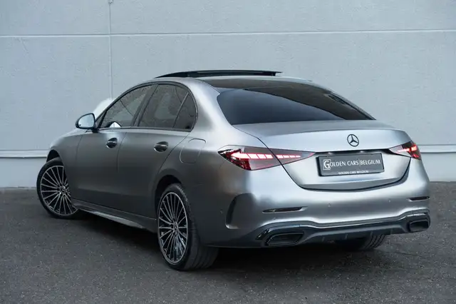 Mercedes-Benz C-Class view 6