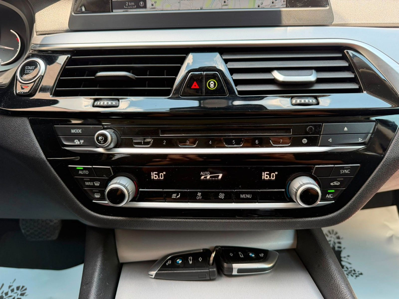 BMW 530 5 Limousine 530 d xDrive *NAVI*Apple CarPlay — photo 12