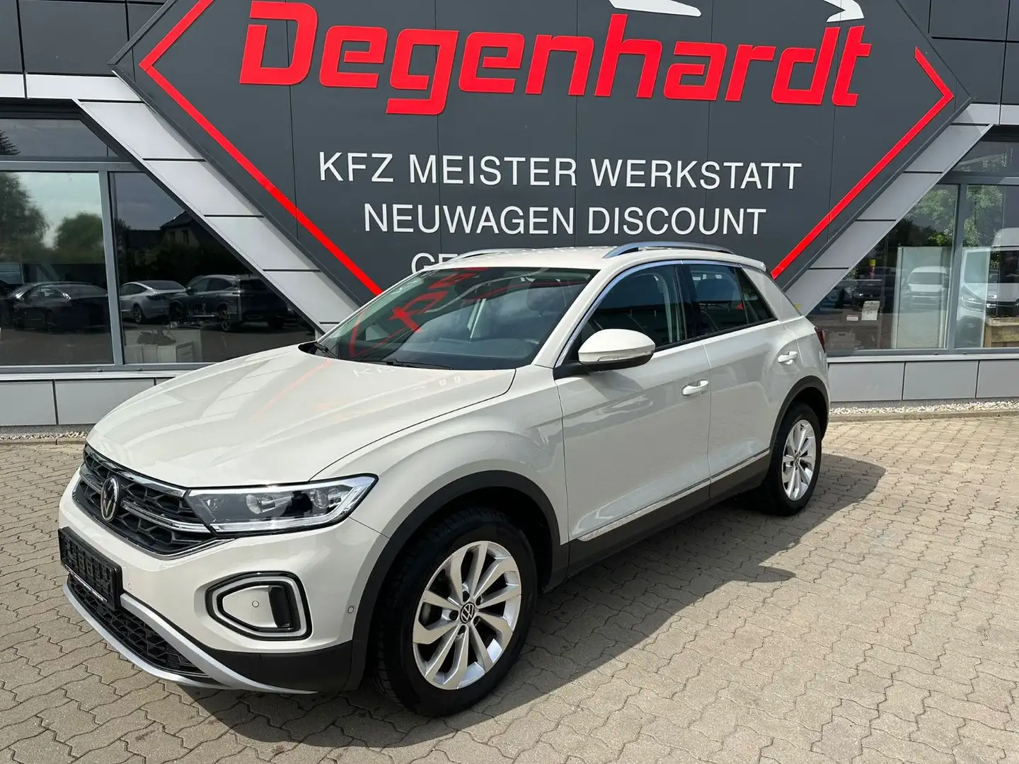 Volkswagen T-Roc Style 1,5 TSI DSG ACC Keyless el. Heck Gris - 1