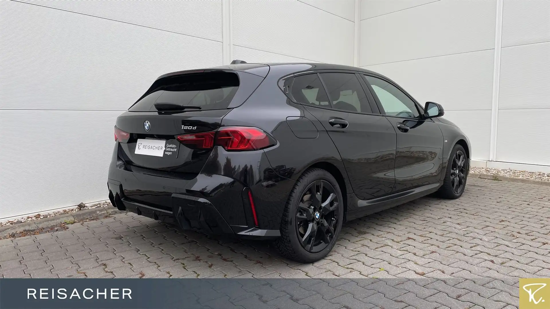 BMW 120 d Aut.M Sport,DA+,adLED,HuD,360°,H/K Schwarz - 2