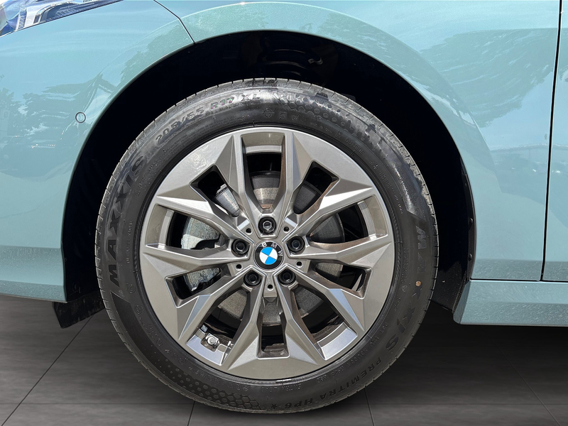 BMW 120 d Head-Up Driv.Ass. Iconic Glow — photo 5