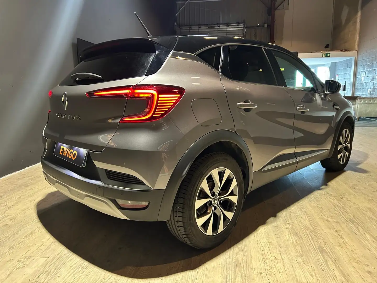 Renault Captur 1.5 BLUEDCI 115ch INTENS - 2
