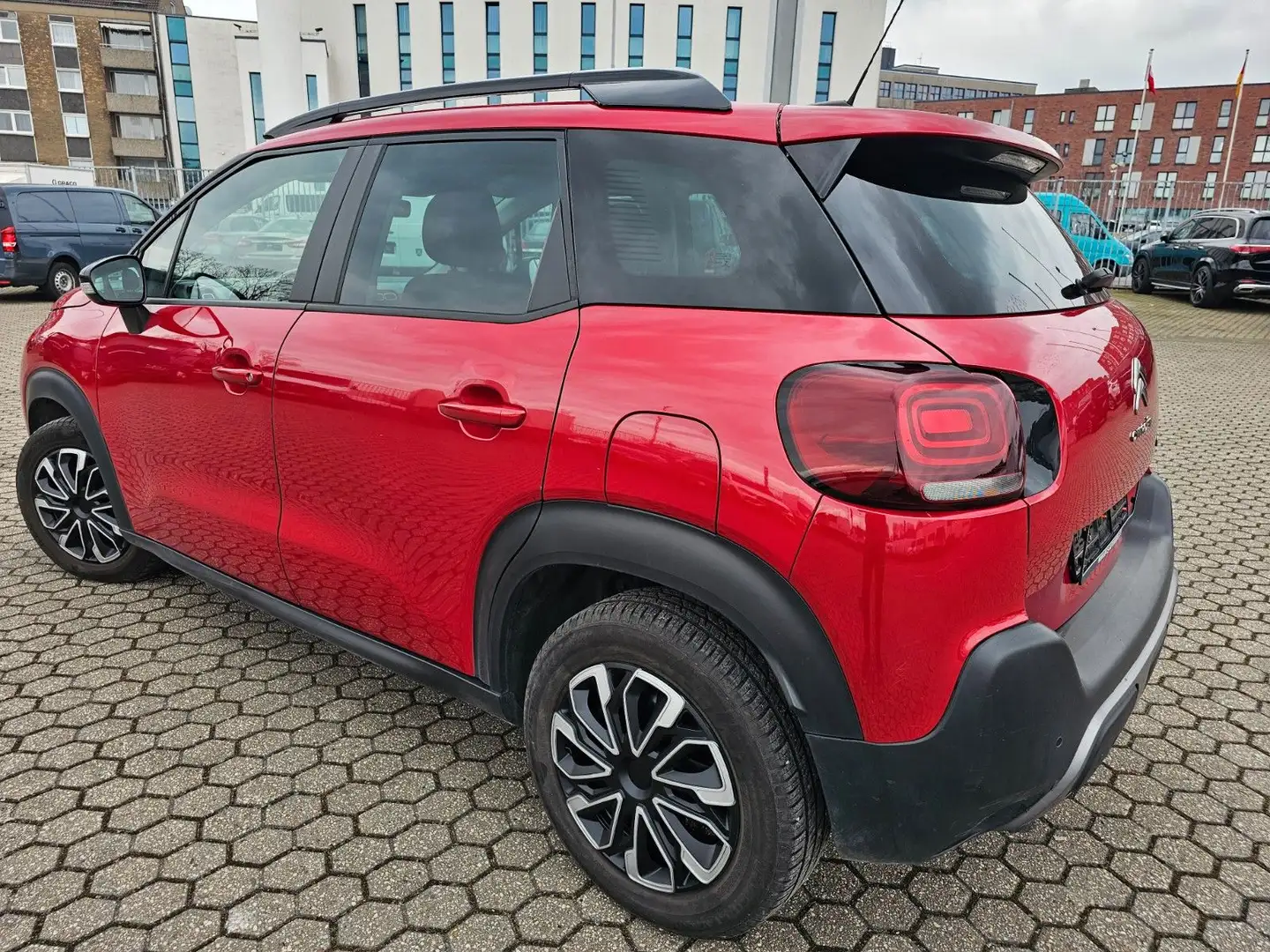 Citroen C3 Aircross Feel Pack Rot - 2