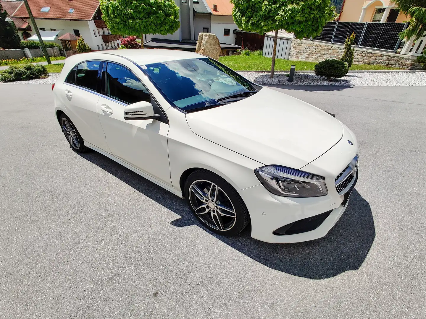 Mercedes-Benz A 180 A 180d Aut. Weiß - 1