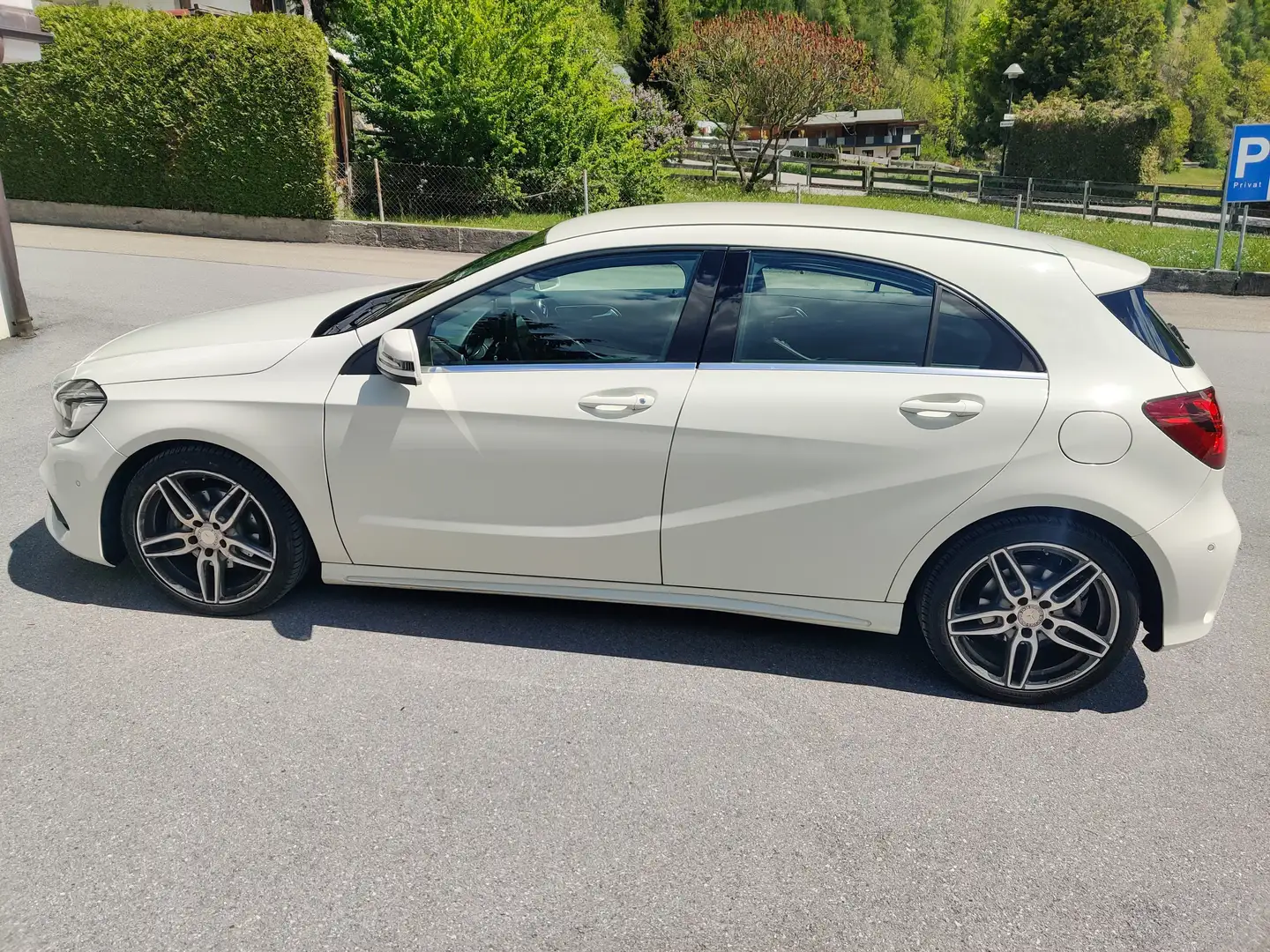 Mercedes-Benz A 180 A 180d Aut. Weiß - 2