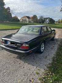 XJ 4.0 Executive