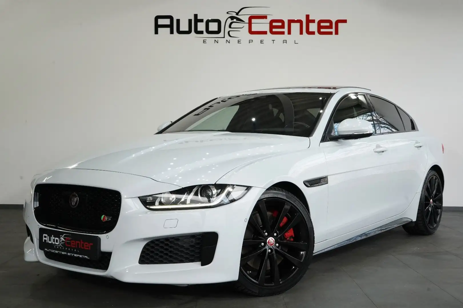 Jaguar XE S *381Ps*Deutsch*S-Abgas*Pano*Head-Up*Kamera* Blanc - 1