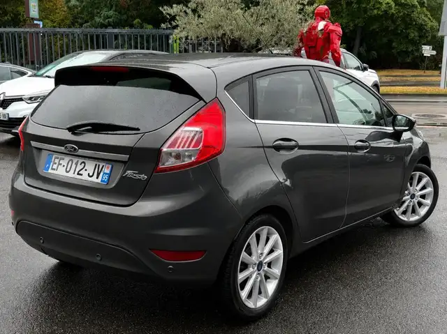 Ford Fiesta view 2