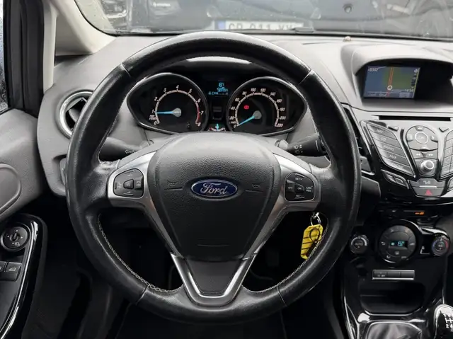 Ford Fiesta view 11