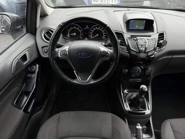 Ford Fiesta view 12