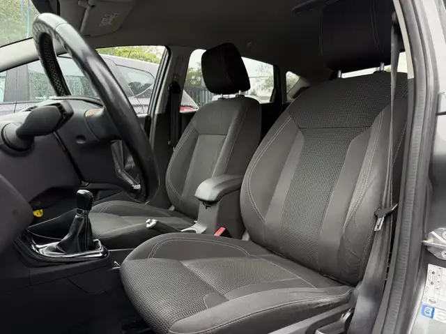 Ford Fiesta view 8