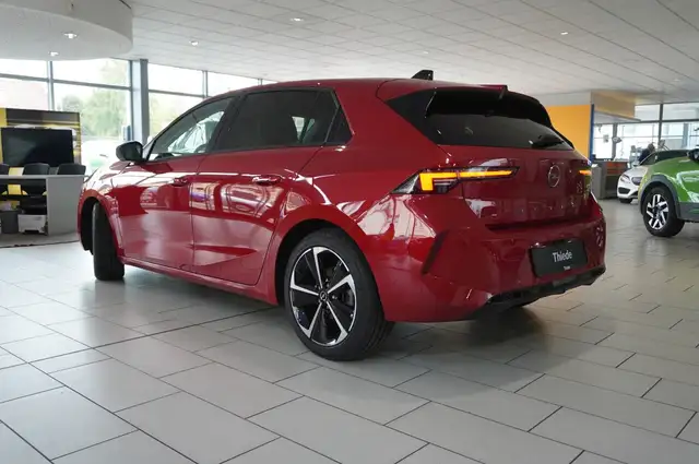 Opel Astra view 10