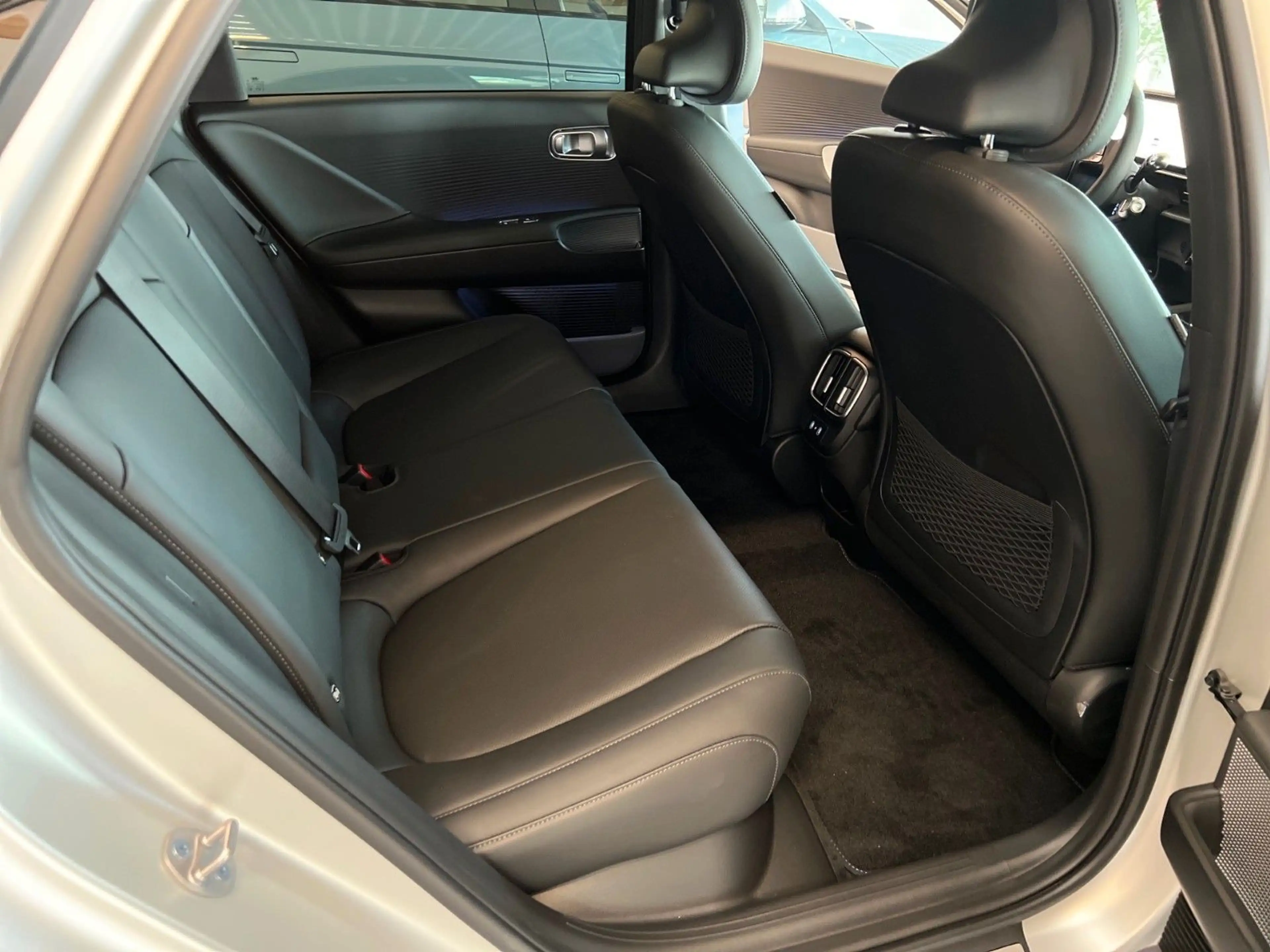 Hyundai IONIQ 6 Uniq Elektro 4WD SHD DSM — photo 13
