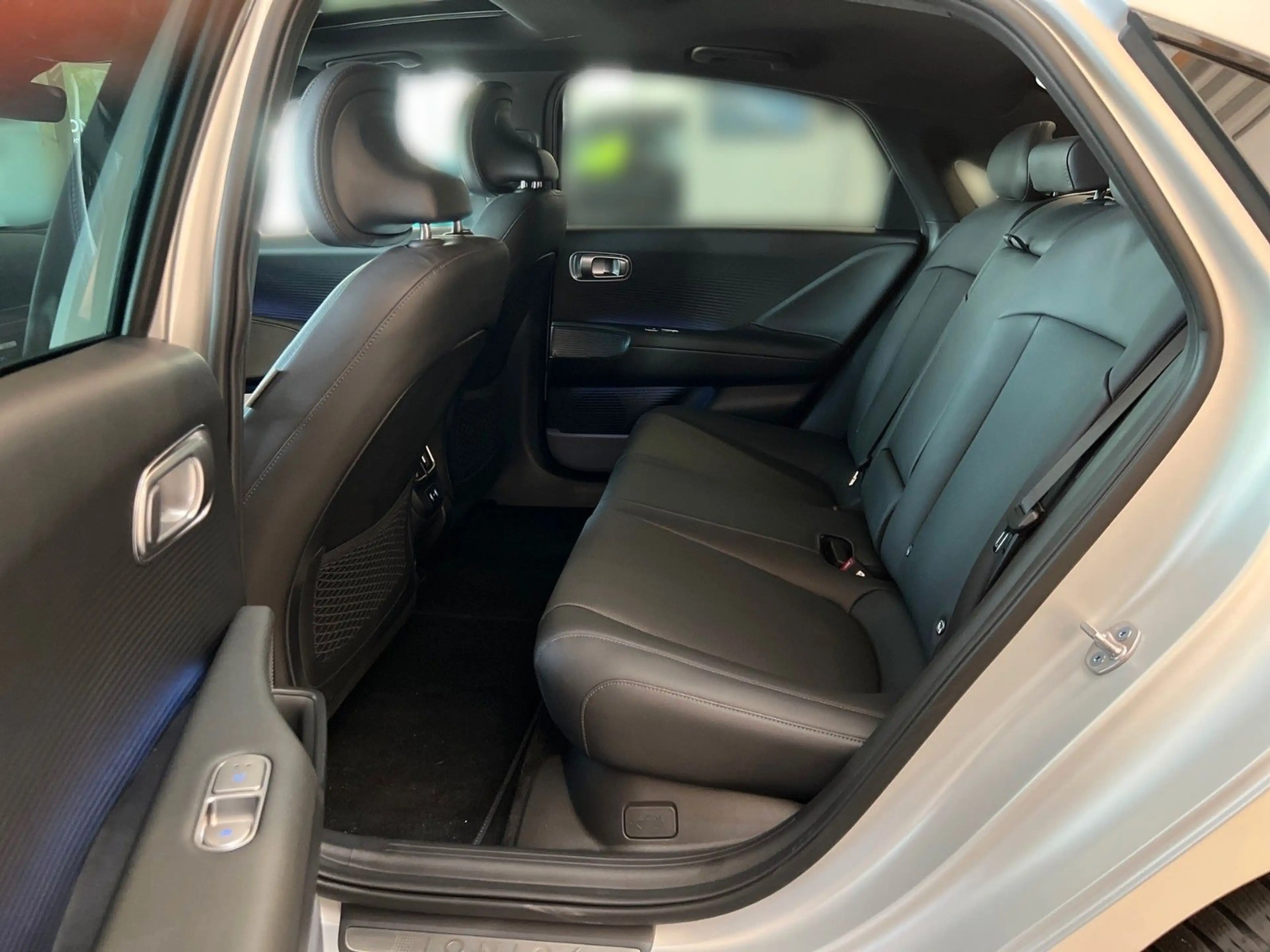 Hyundai IONIQ 6 Uniq Elektro 4WD SHD DSM — photo 11
