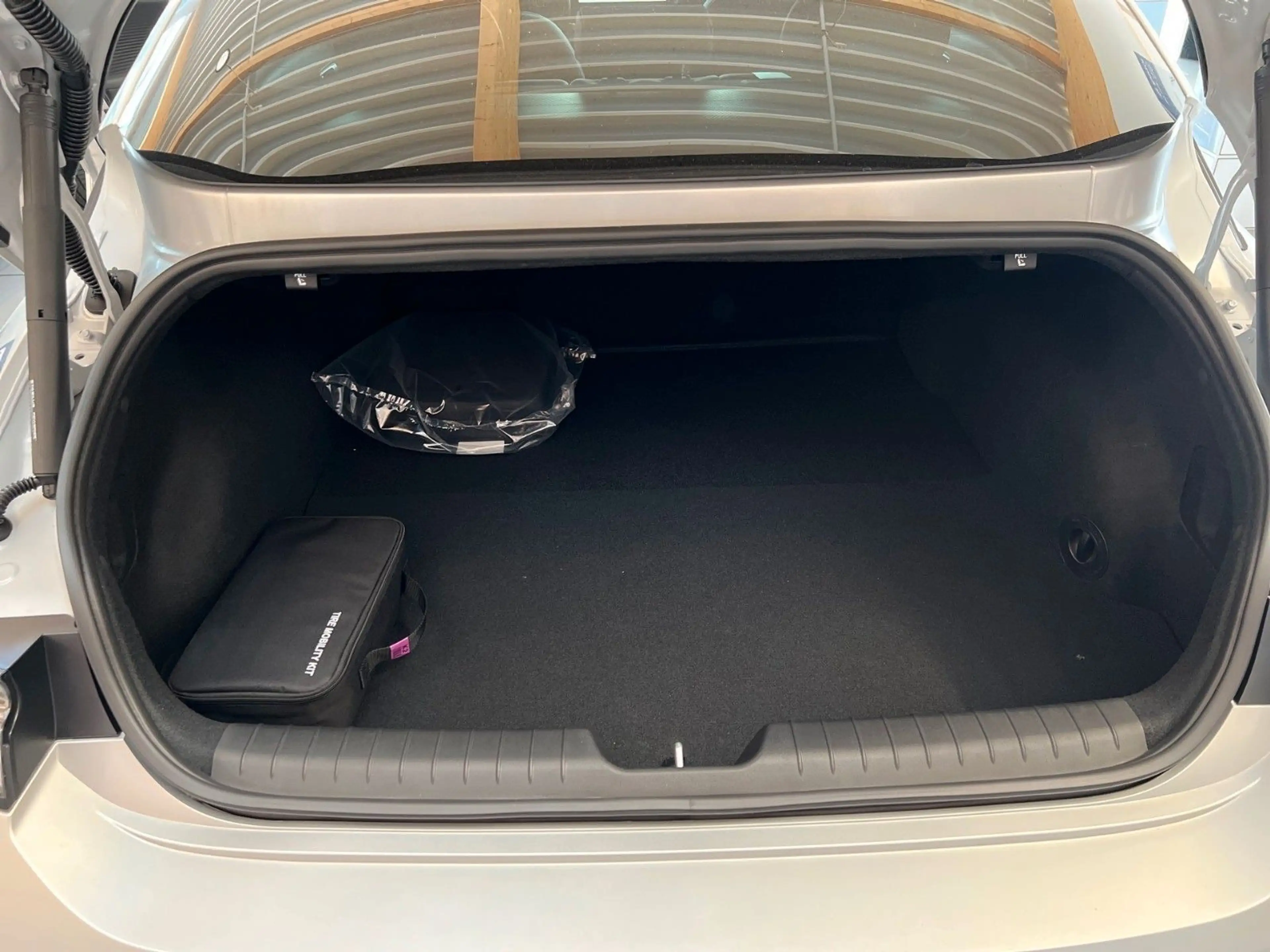 Hyundai IONIQ 6 Uniq Elektro 4WD SHD DSM — photo 12