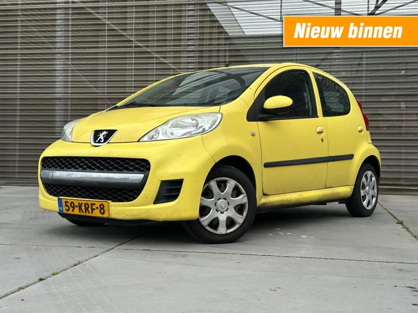 Peugeot 107 1.0-12V SUBLIME INRUILKOOPJE VASTE PRIJS ZO MEENEM Geel - 1