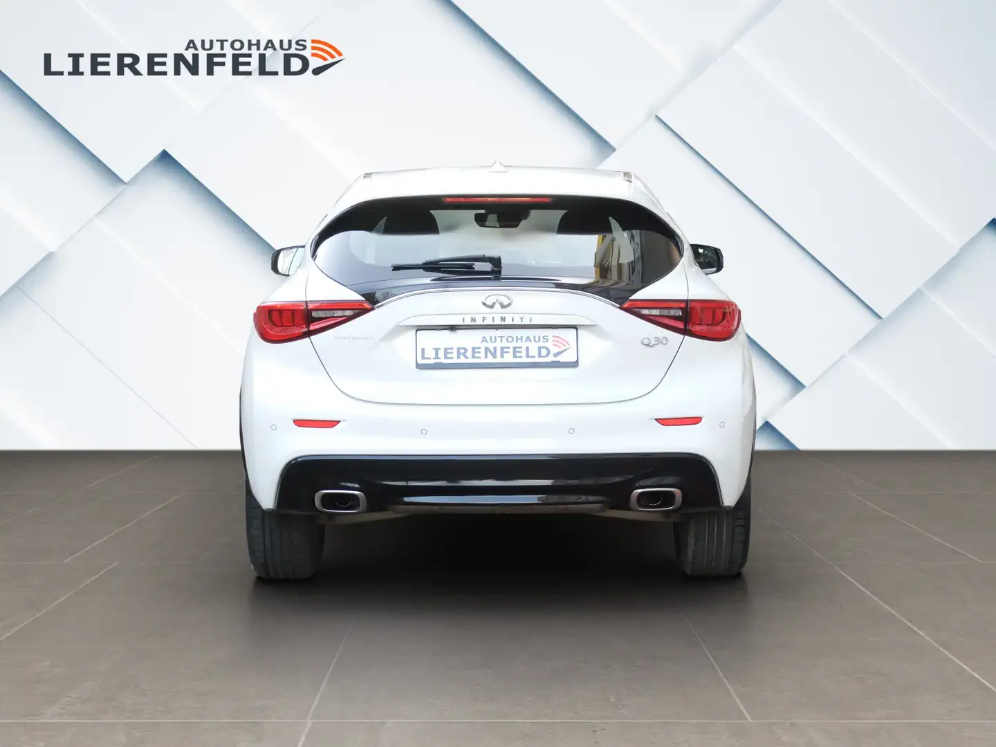 Infiniti Q30 1.5 d Automatik Navi Kamera Blanc - 2