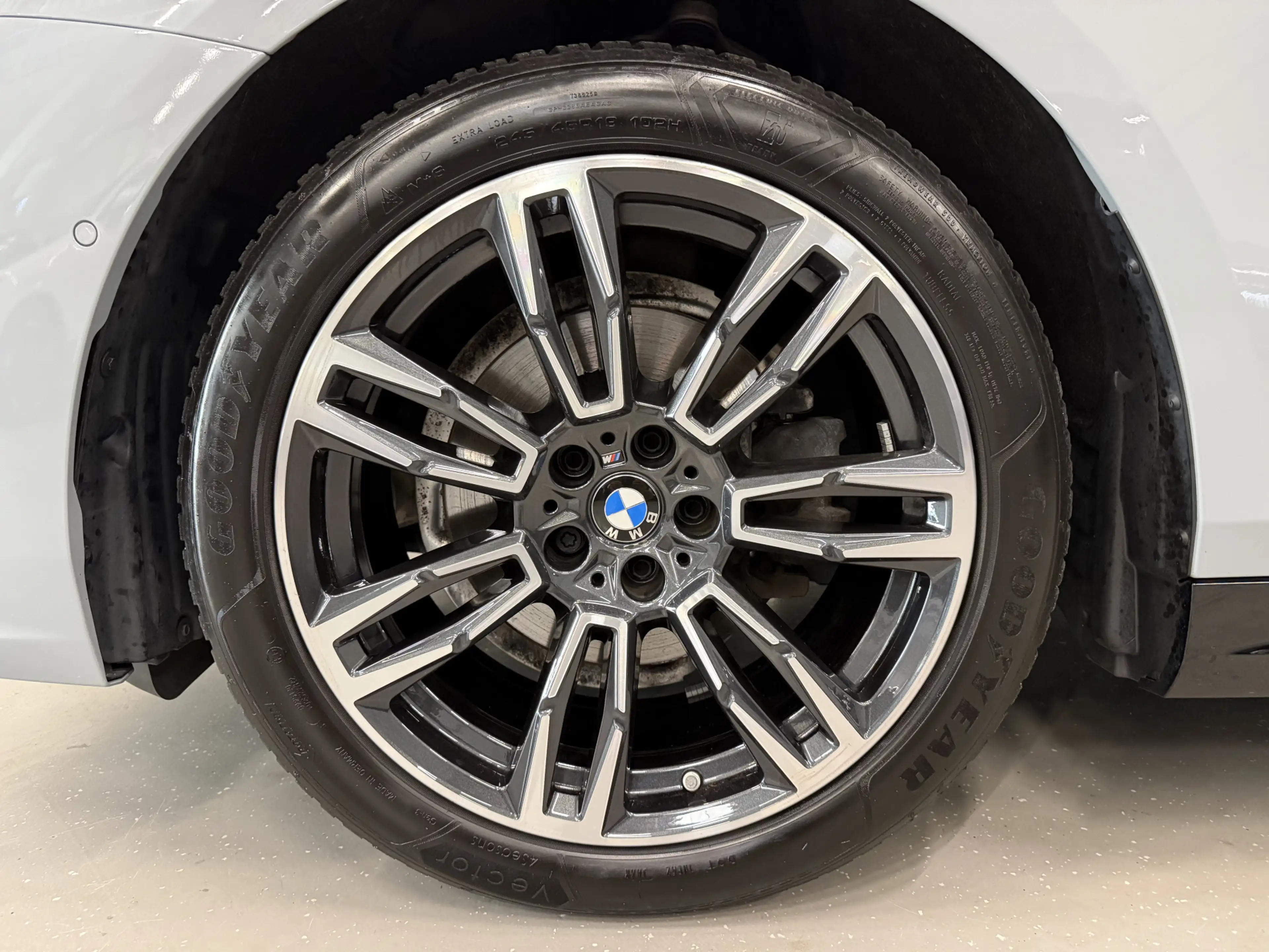 BMW 520 5-serie Touring 520i M-Sport PANO/TREKHAAK/ICONIC/ — photo 12