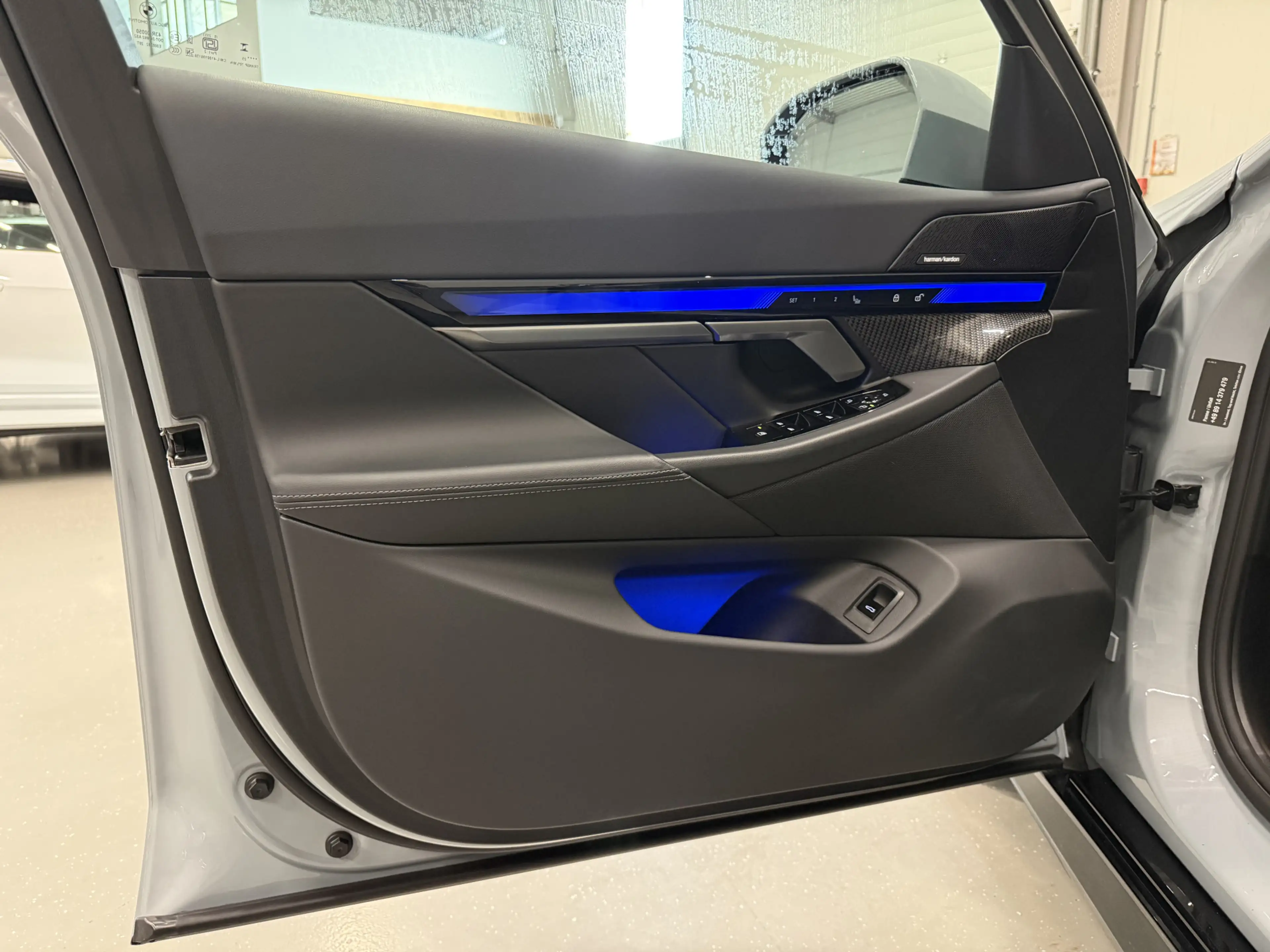 BMW 520 5-serie Touring 520i M-Sport PANO/TREKHAAK/ICONIC/ — photo 49