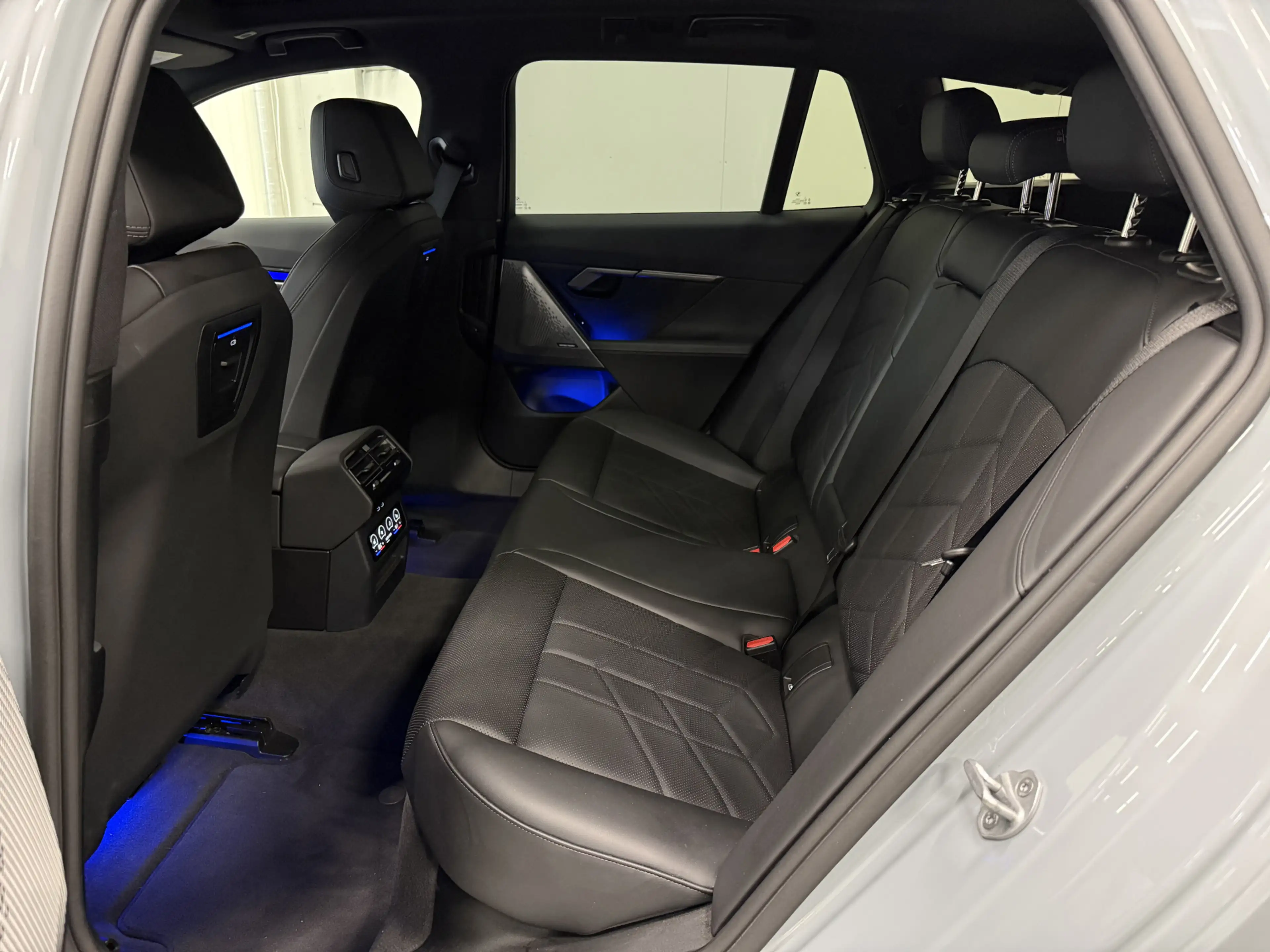 BMW 520 5-serie Touring 520i M-Sport PANO/TREKHAAK/ICONIC/ — photo 14
