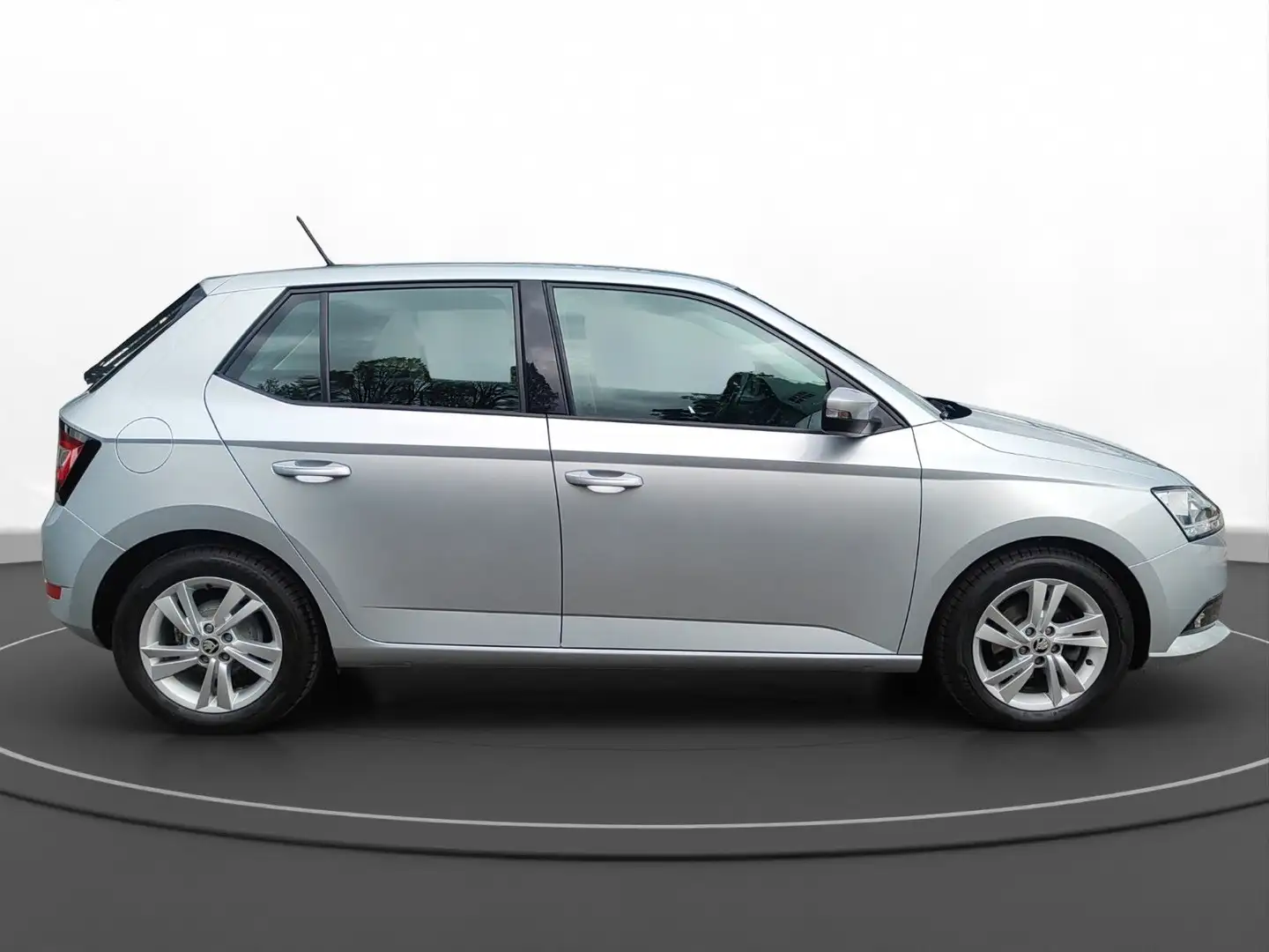 Skoda Fabia 1.0 TSI Ambition **PDC**SITZHEIZUNG**ALU** Argent - 2