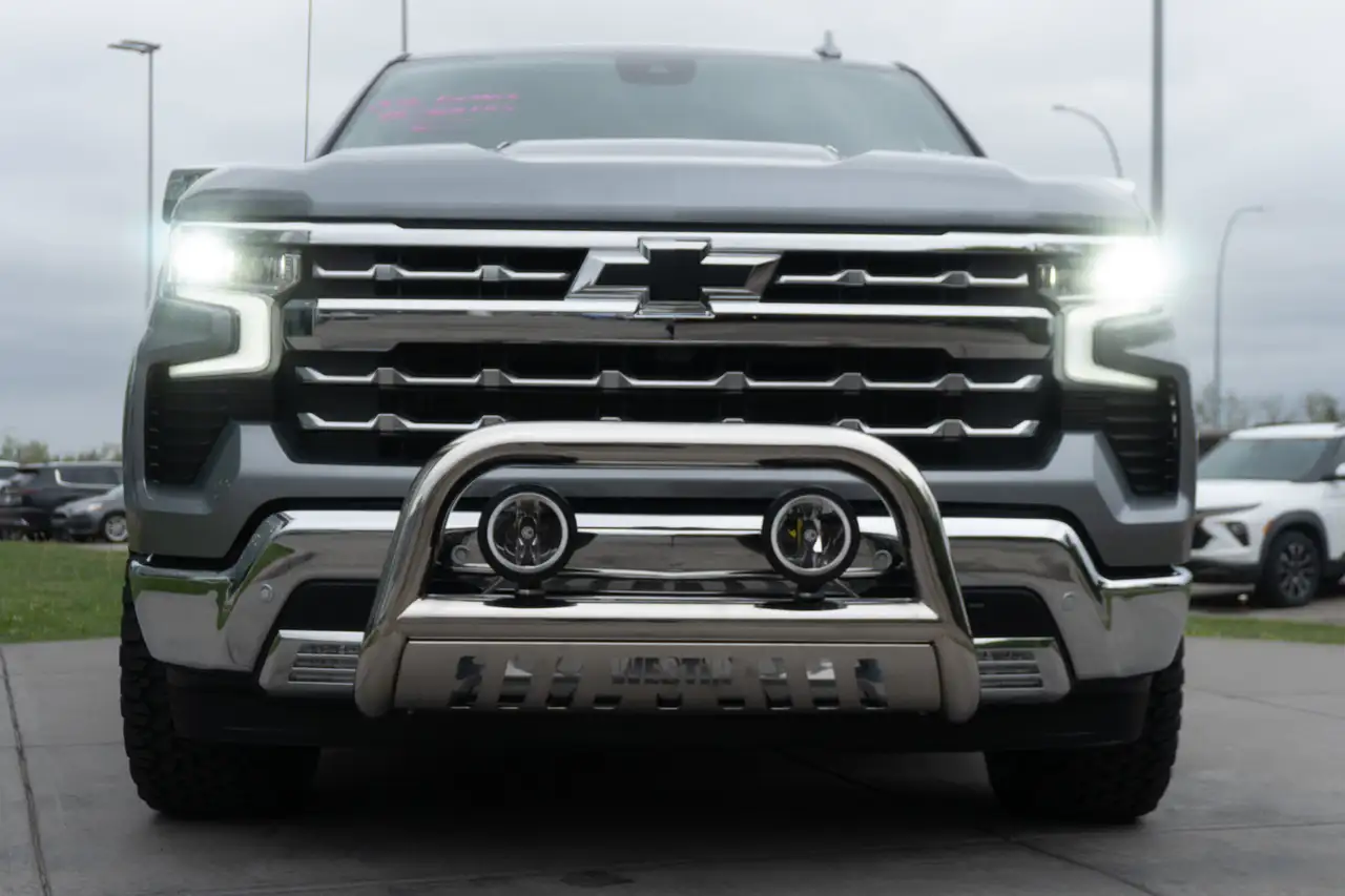 Chevrolet Silverado 1500 снимка Chevrolet Silverado 1500