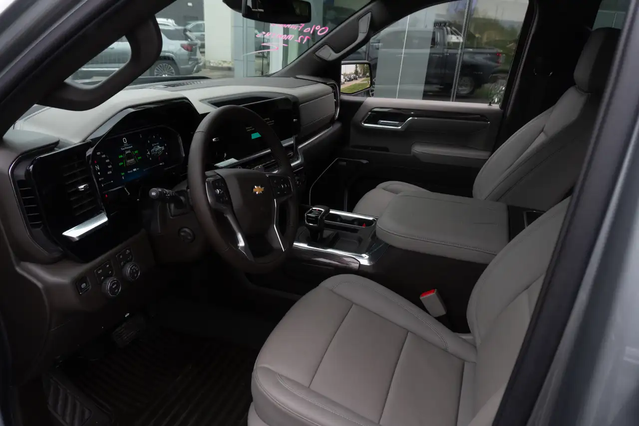Chevrolet Silverado 1500 снимка Chevrolet Silverado 1500