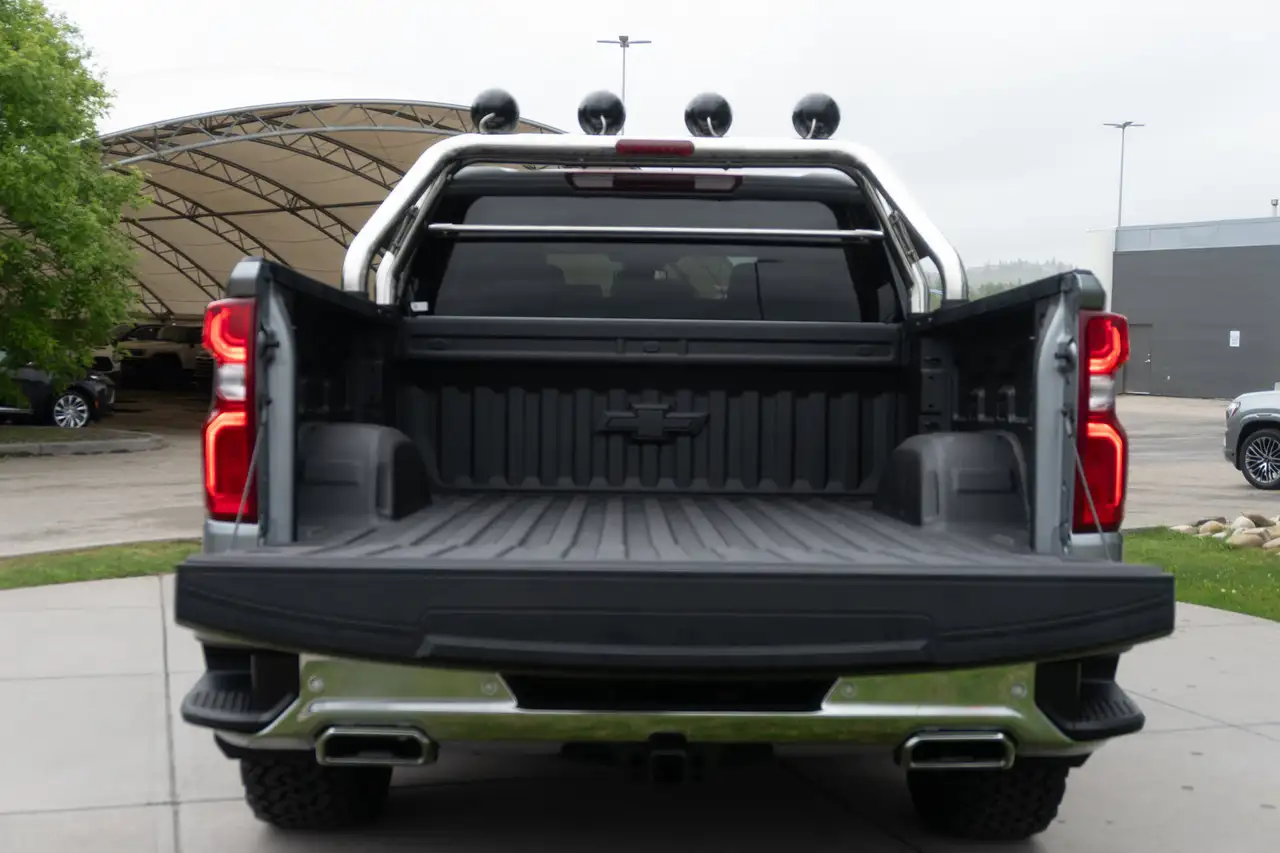 Chevrolet Silverado 1500 снимка Chevrolet Silverado 1500