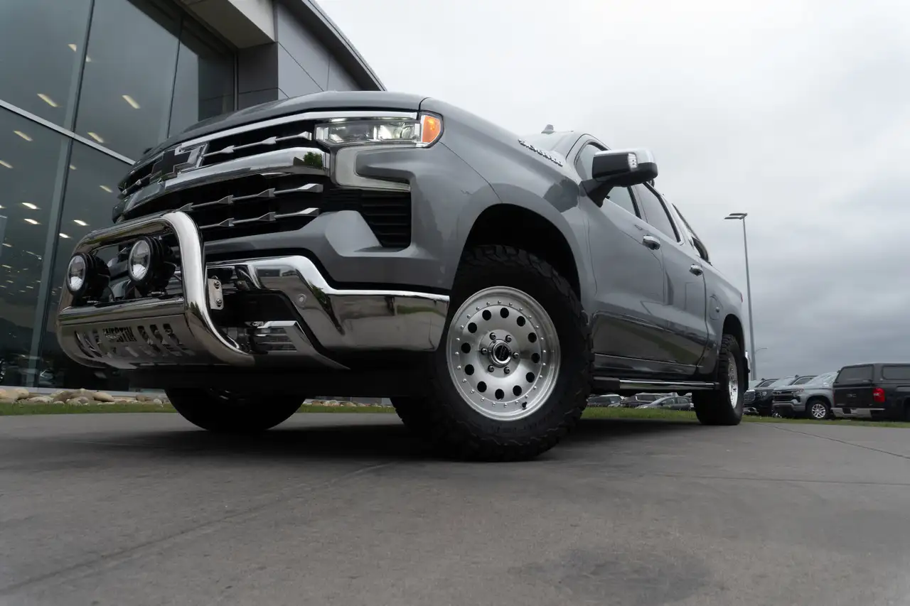 Chevrolet Silverado 1500 снимка Chevrolet Silverado 1500