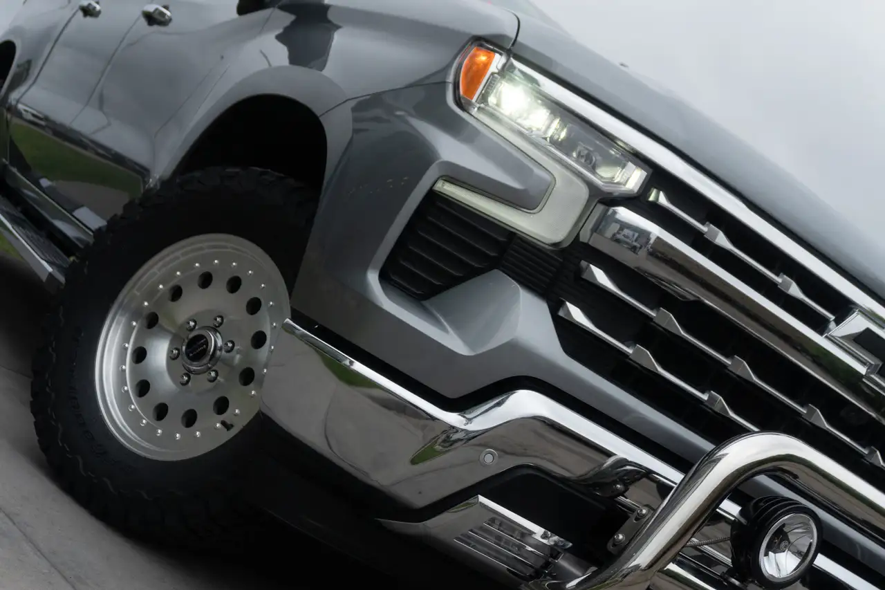 Chevrolet Silverado 1500 снимка Chevrolet Silverado 1500