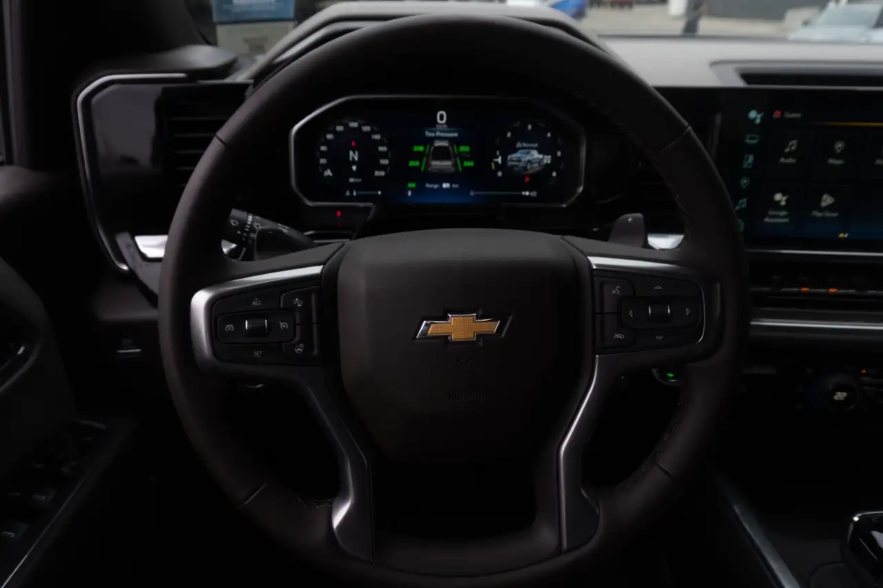 Chevrolet Silverado 1500 снимка Chevrolet Silverado 1500