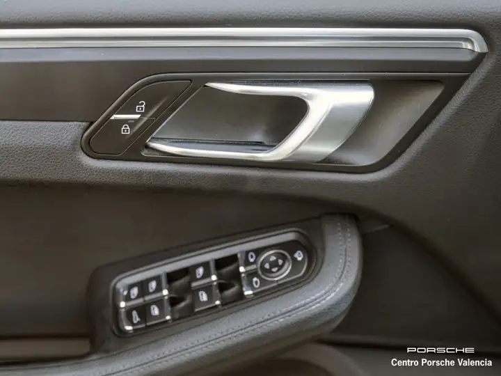 Porsche Macan 2022, foto 24