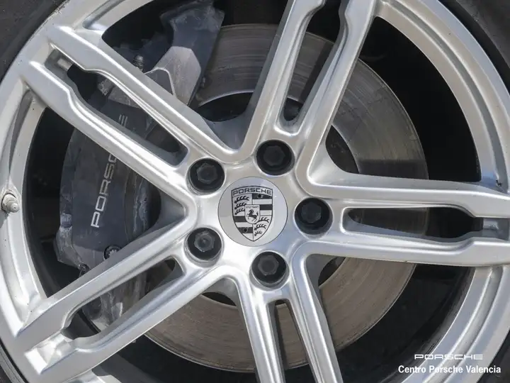 Porsche Macan 2022, foto 12