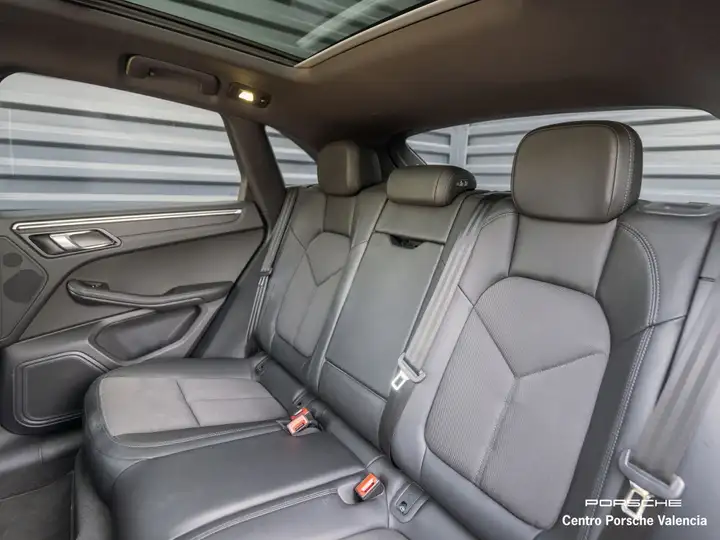 Porsche Macan 2022, foto 32