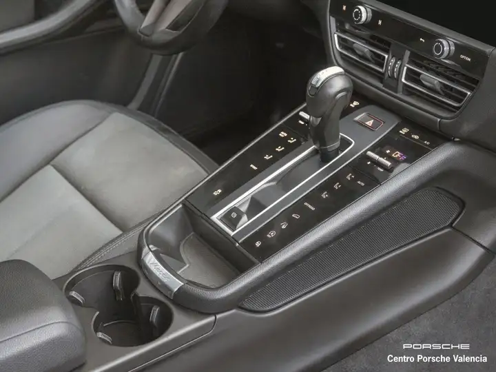 Porsche Macan 2022, foto 22