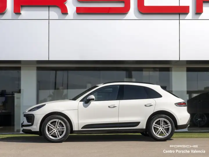 Porsche Macan 2022, foto 2