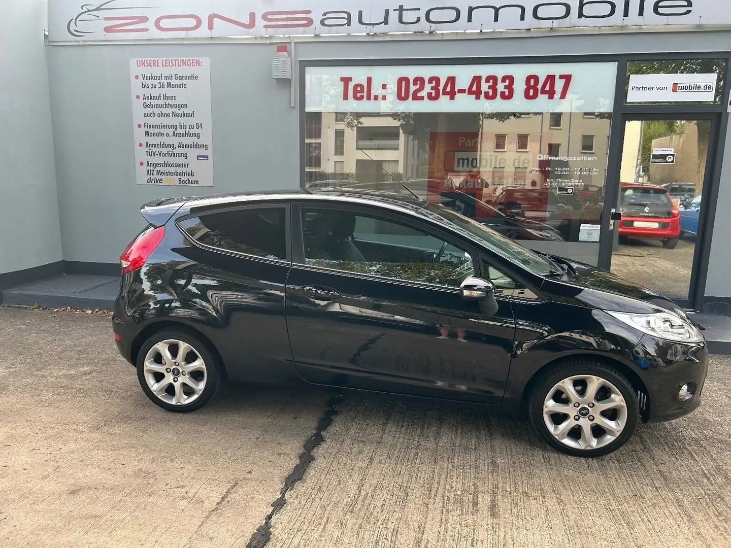 Ford Fiesta Titanium+NaviZB+Klima+1.Hand+SHZ+LM+WR+BT Noir - 1