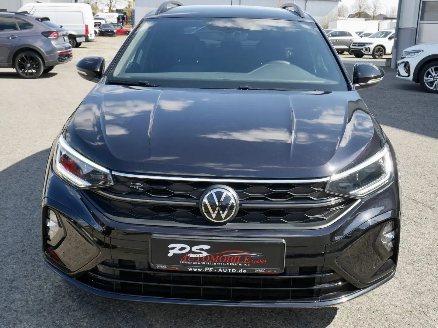 Volkswagen Taigo 1.5 TSI DSG"R-Line Black"AHK+Matrix+Navi Schwarz - 2