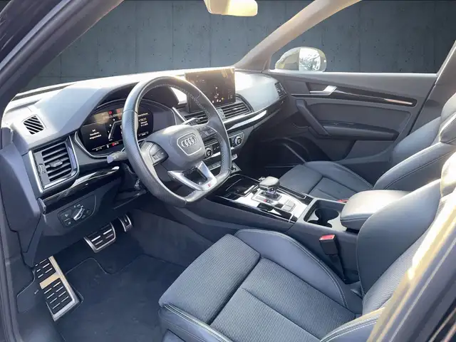 Audi SQ5 view 10