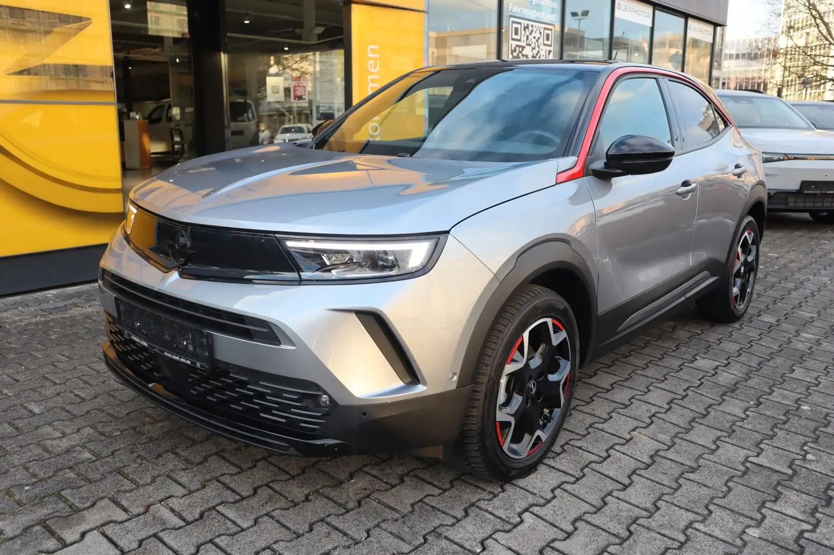 Opel Mokka 1.2T AT8 GS NaviPro, IntelliLux, Keyless Grau - 2