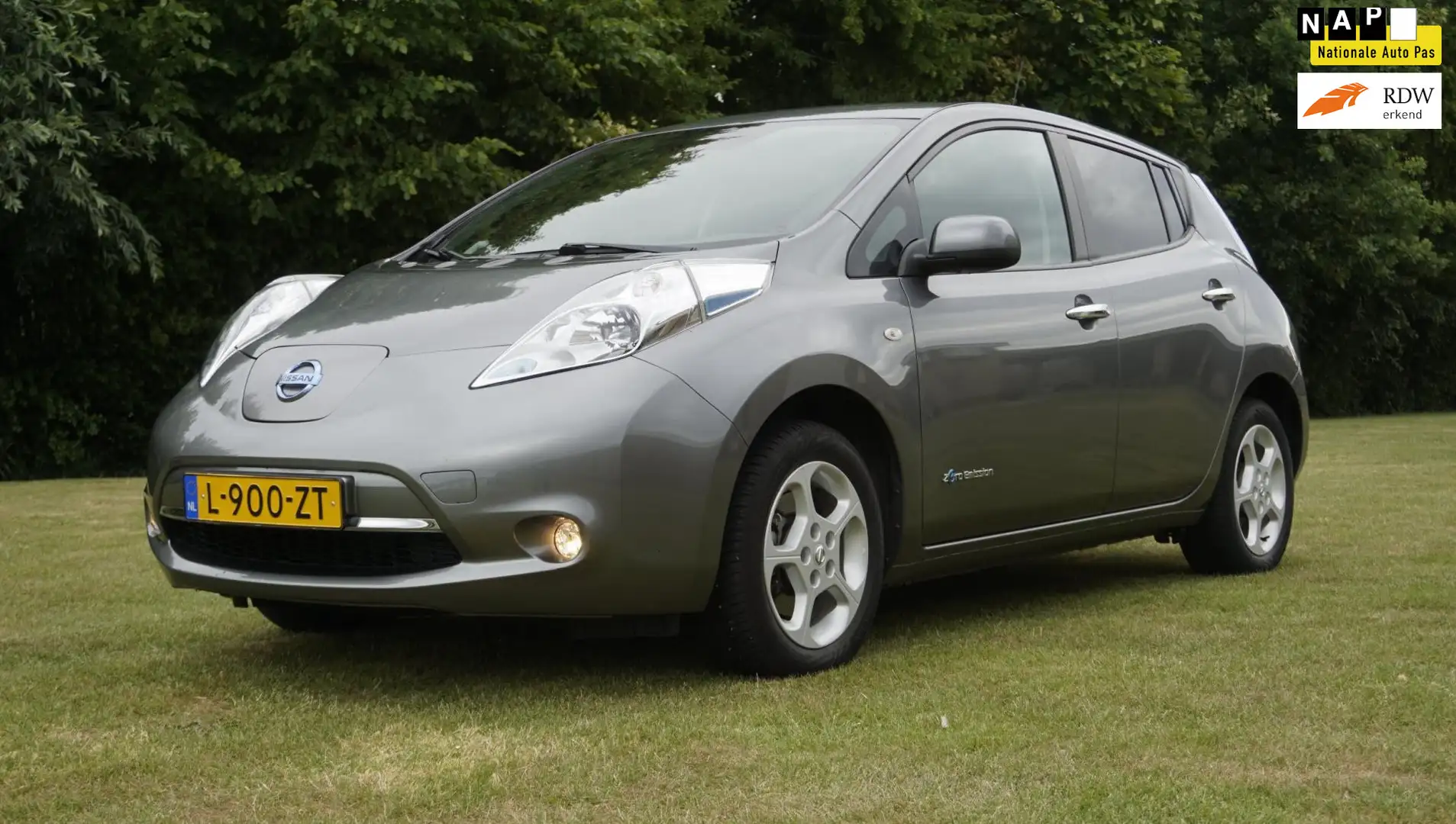 Nissan Leaf Acenta 30 kWh Camera Grey - 1