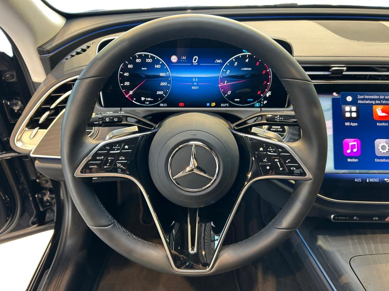 Mercedes-Benz E 200 T Avantgarde Avantgarde+MBUX+AHK+Pano+SHD — photo 14